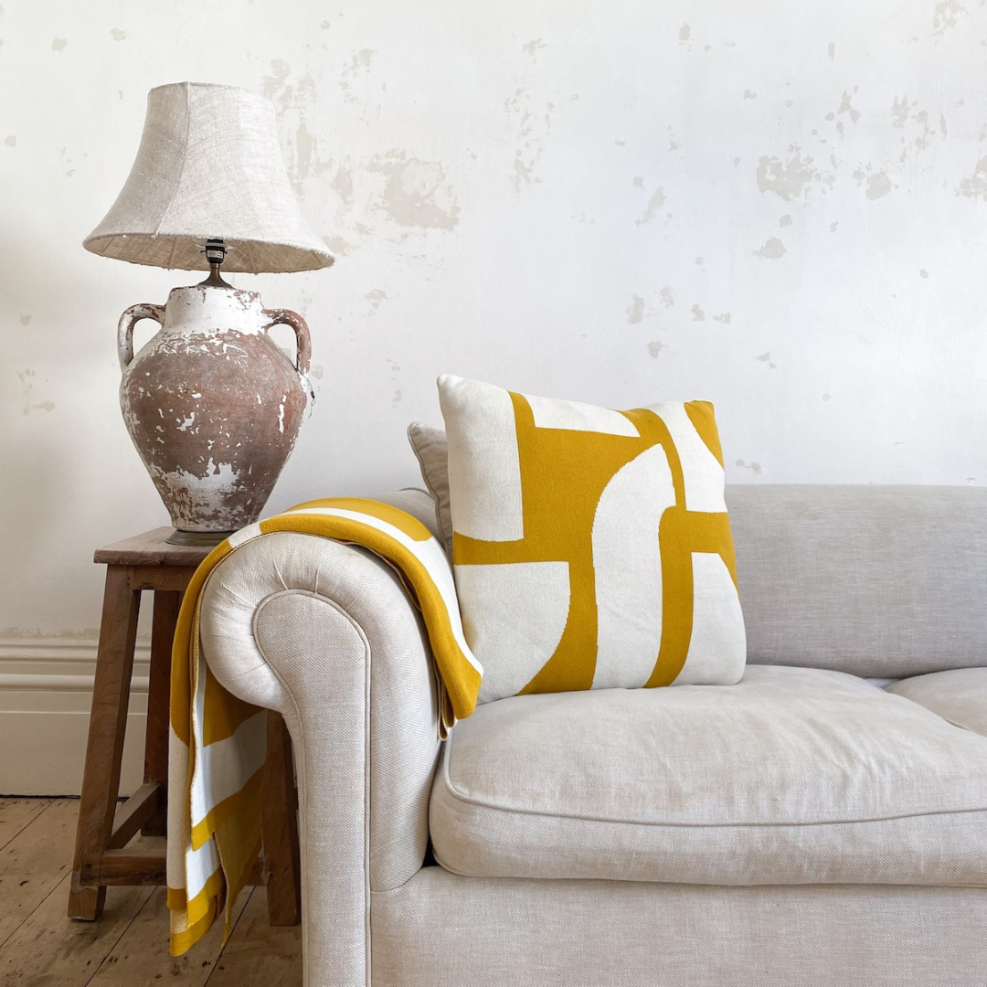 Bruten Cushion, Citrus