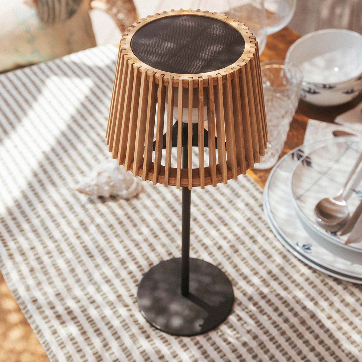 OKINAWA Table Solar Lamp