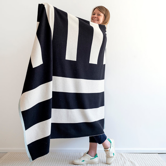 Enkel Throw, Mono