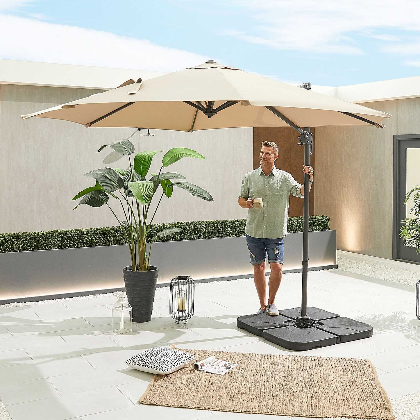 Nova - Apollo Cantilever Parasol 3m Round, Beige