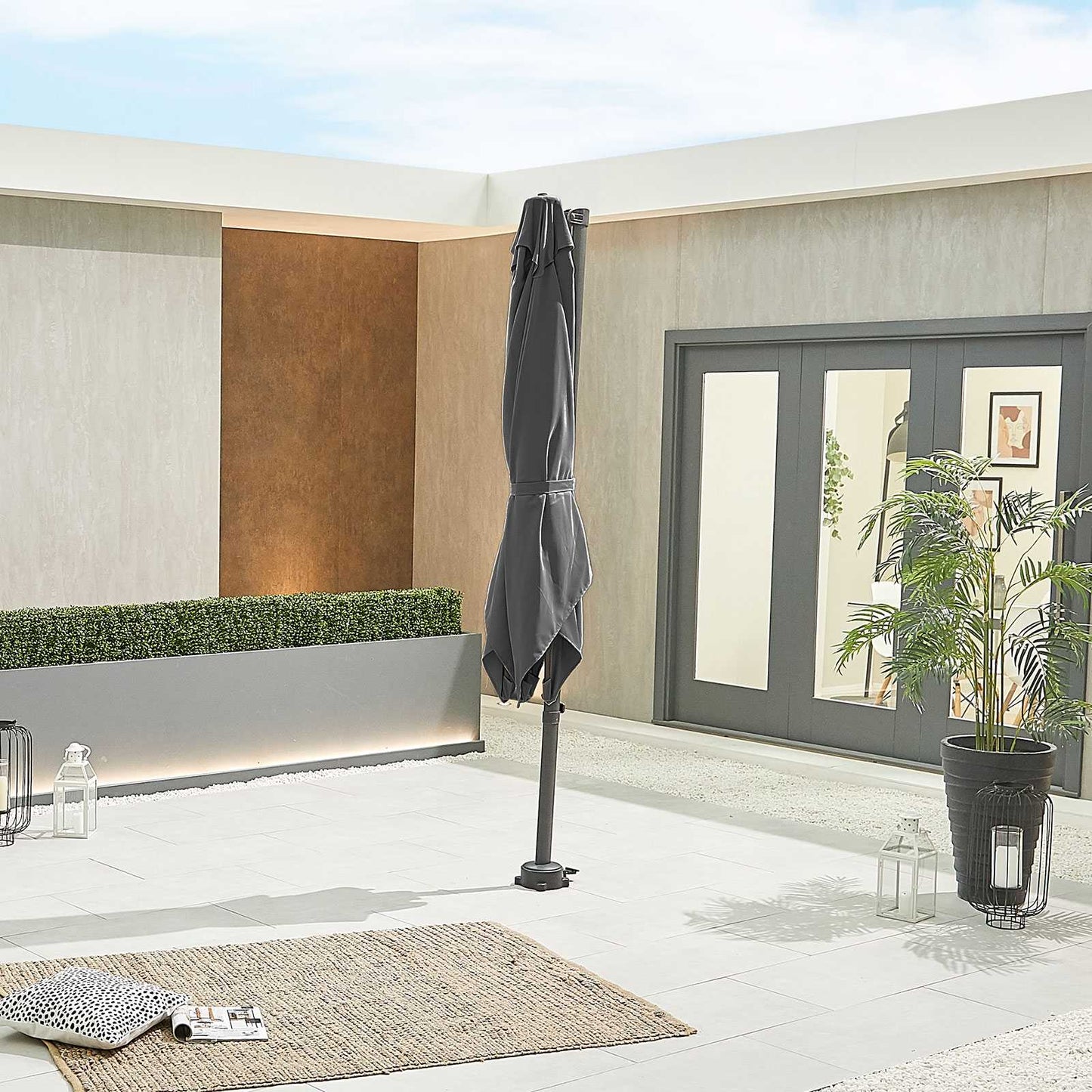Nova - Apollo Cantilever Parasol 2.5m Square, Grey