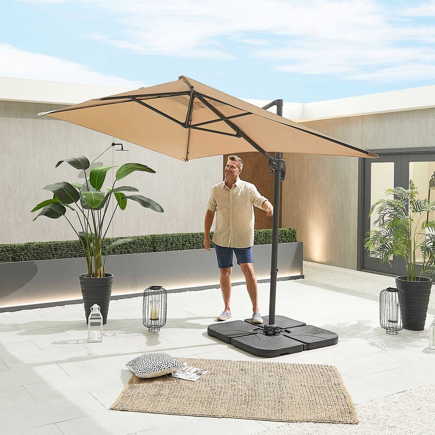 Nova - Apollo Cantilever Parasol 3m x 2m, Beige