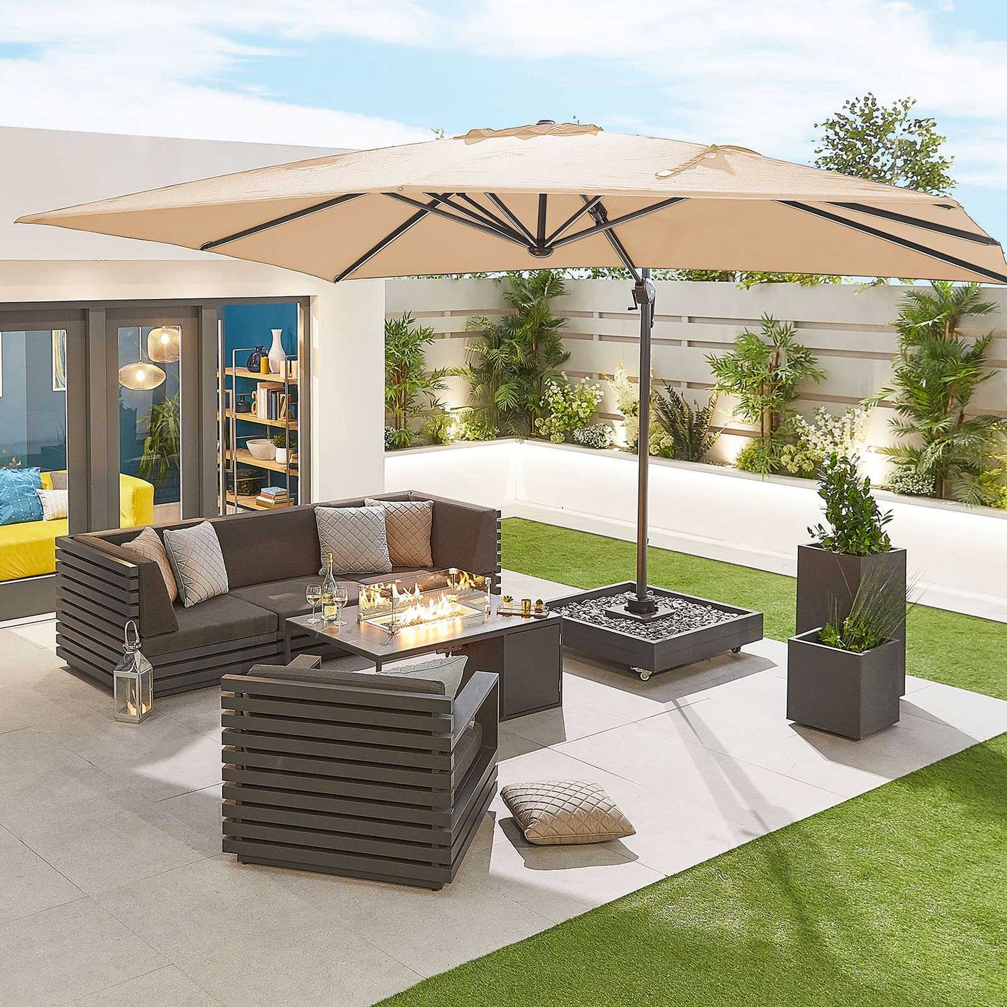 Nova - Galaxy LED Cantilever Parasol 4m x 3m, Beige