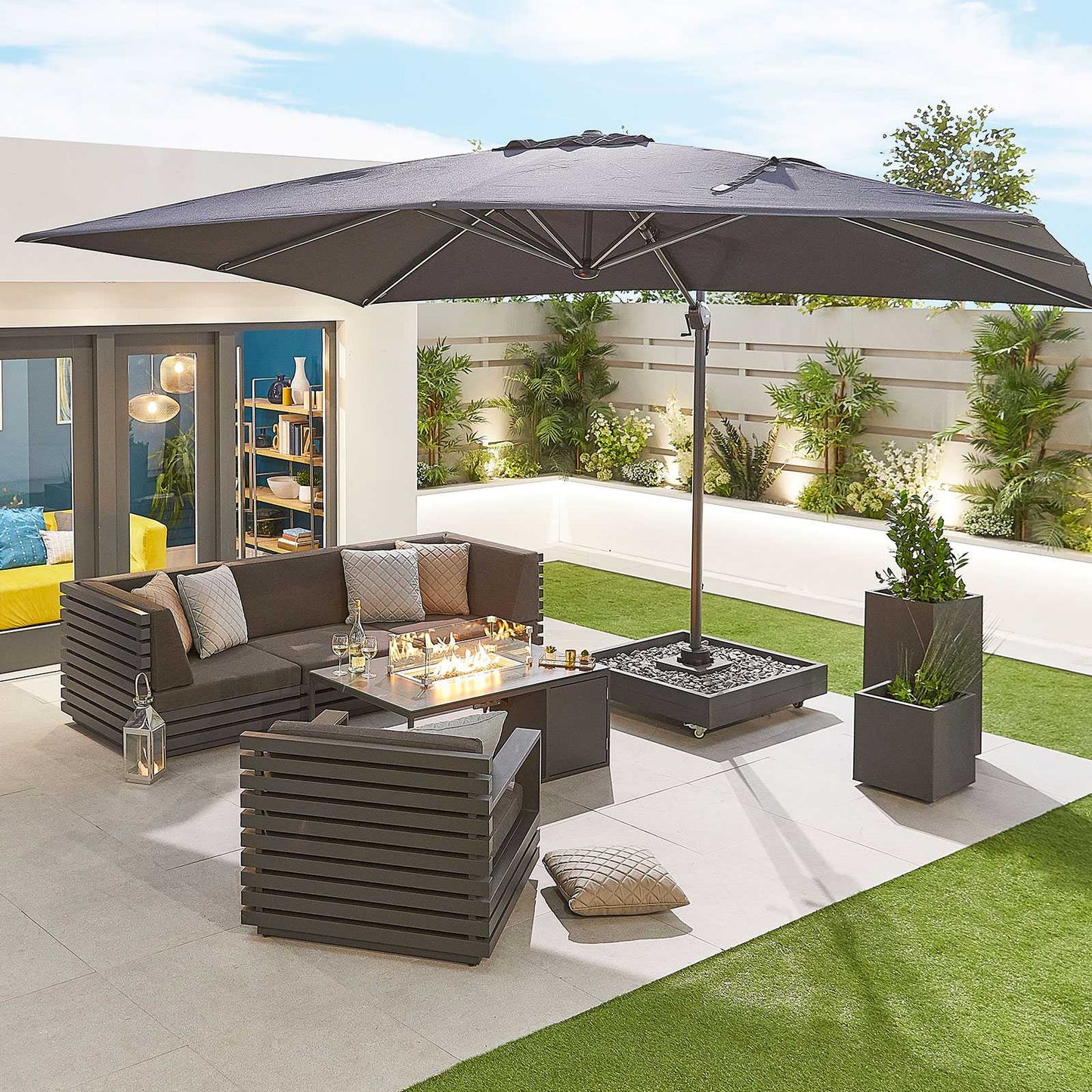 Nova - Galaxy LED Cantilever Parasol 4m x 3m, Grey