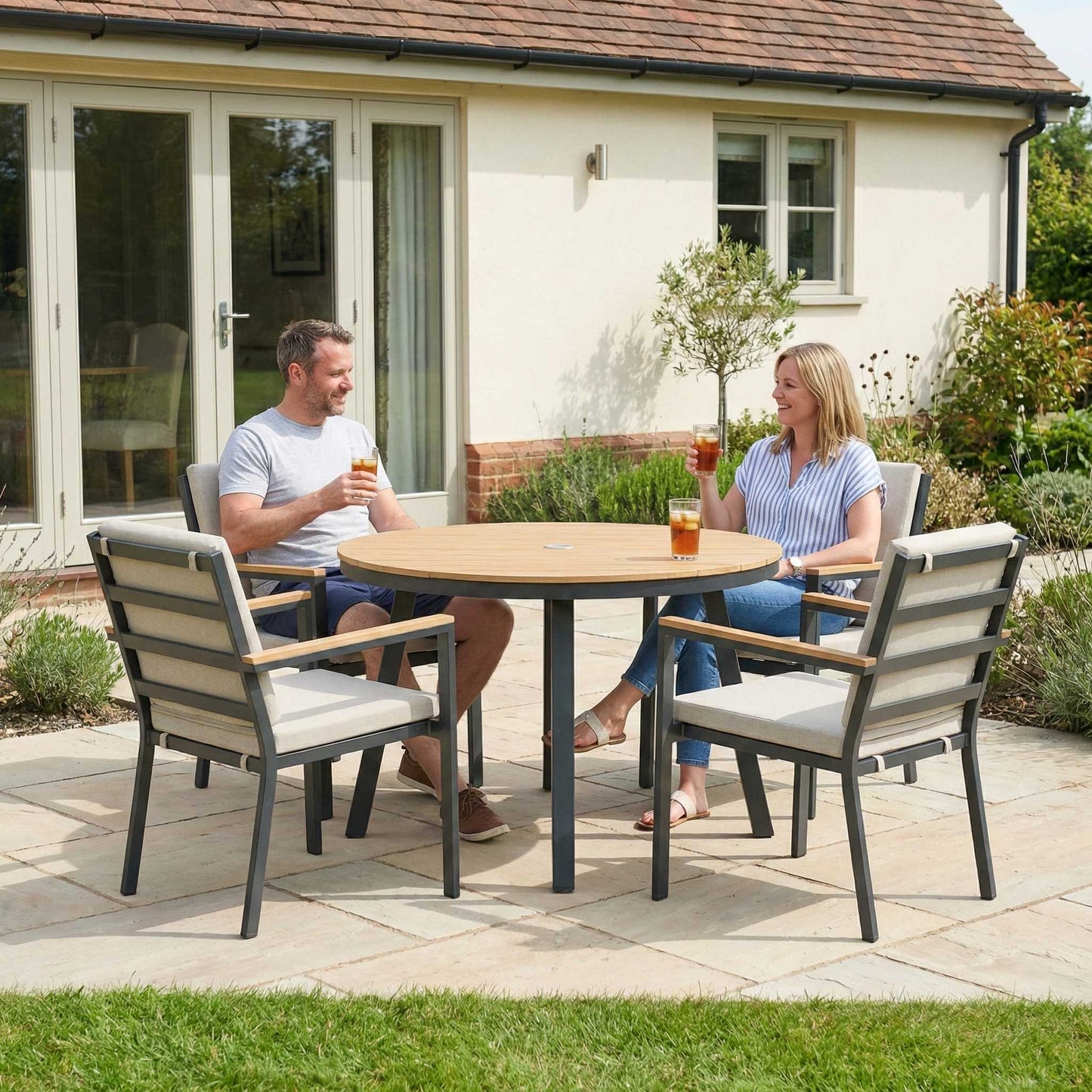 Nova - Heidi 4 Seat Dining Set, 1.1m Round Table