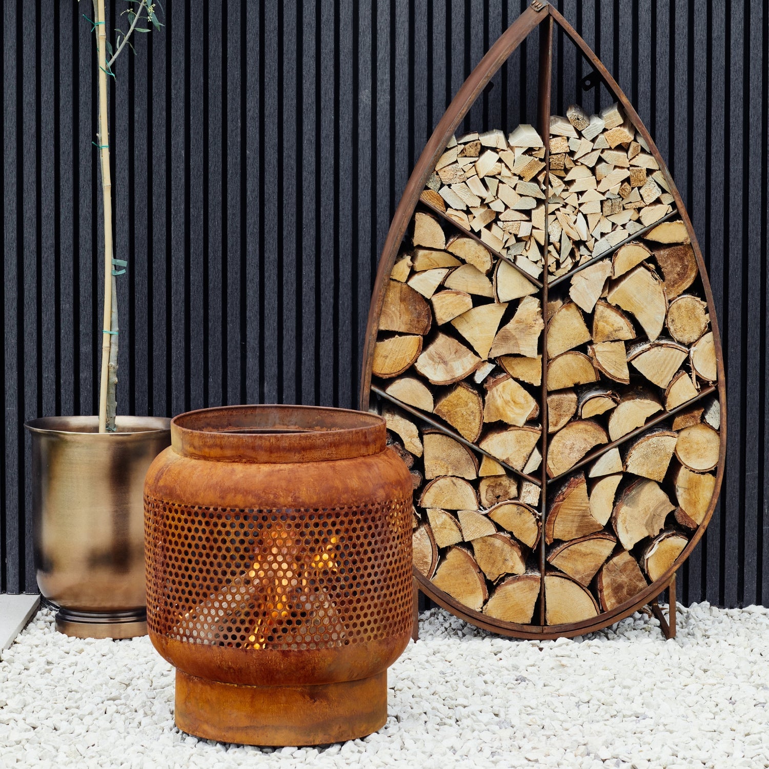 Tall Buttermere Basket Outdoor Fire Pit Rust – RAKE Online